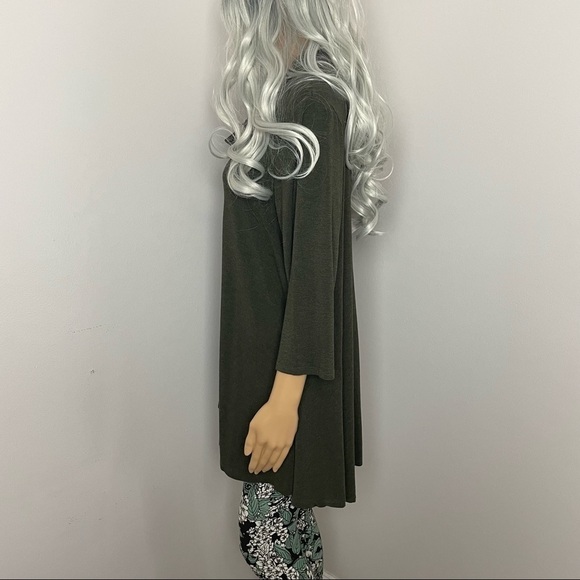 T Tahari Green Lightweight Cowl Neck Sweater – Size 1X - Picture 13 of 13